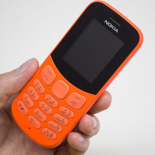 Nokia 130 не заряжается