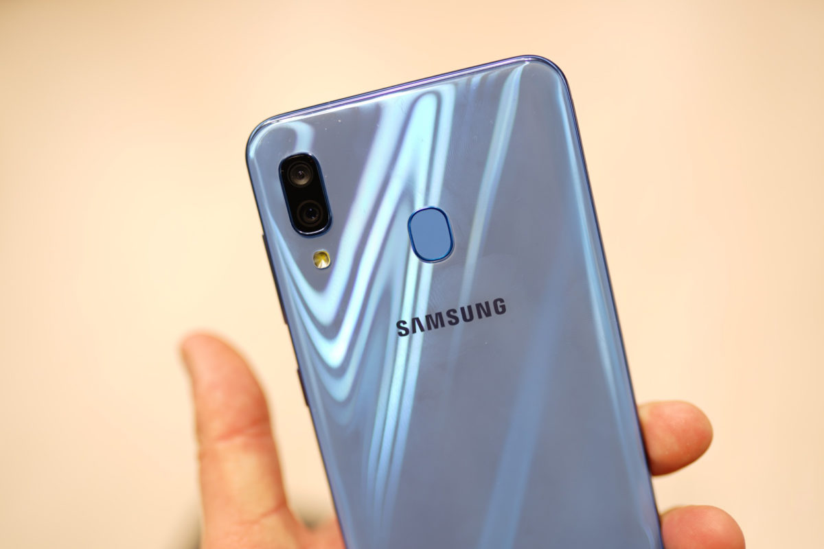 samsung galaxy a30 price and features