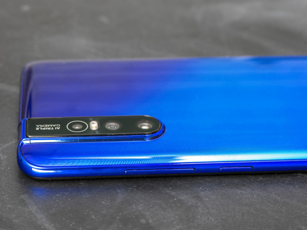 vivo V15 Pro 